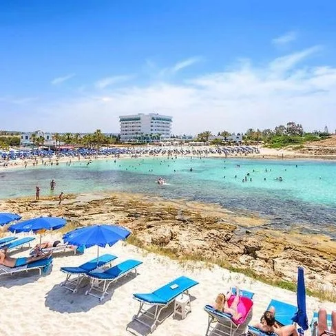 Tasia Maris Sands - zdjęcie 4