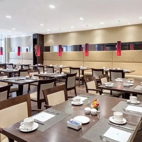 NH Danube City - zdjęcie 2