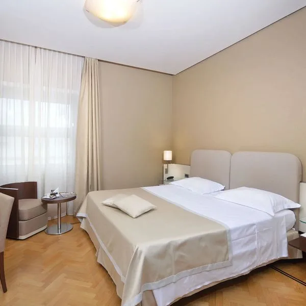 Palazzo Esedra - zdjęcie 4