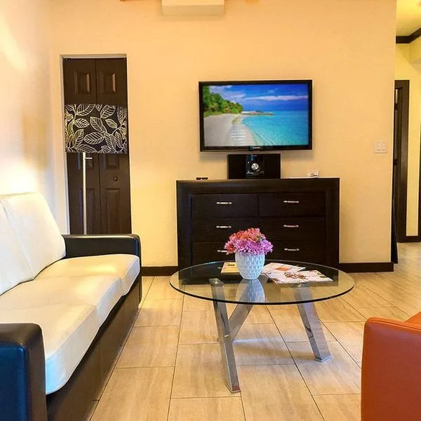 Tradewinds Apartment & Hotel - zdjęcie 2