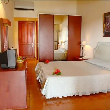 Club Meri - zdjęcie 3