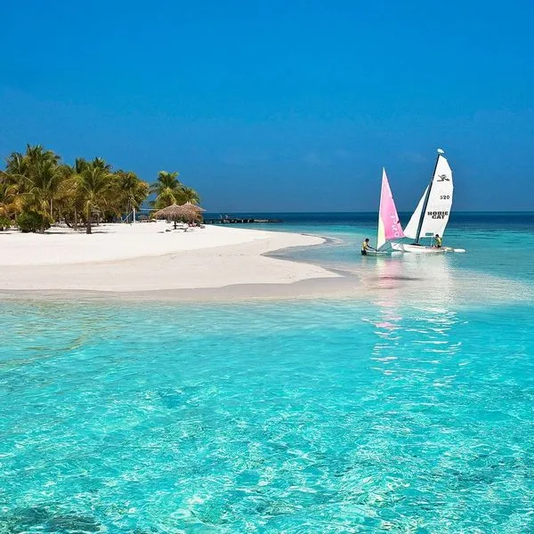 Diamonds Athuruga Beach & Water Villas - zdjęcie 2