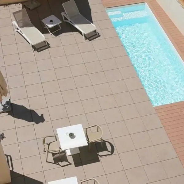 Intelier Rosa - zdjęcie 4