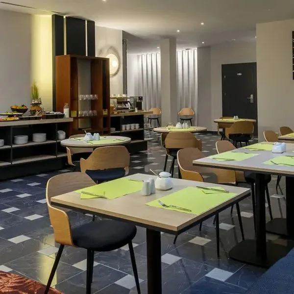 H12 Hotel - zdjęcie 3