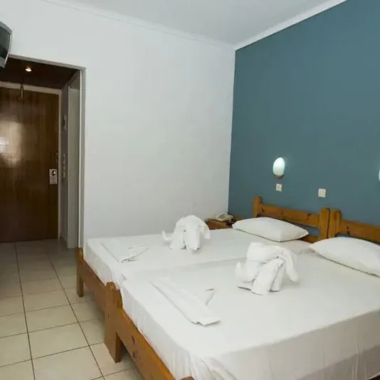 International (Kos) - zdjęcie 5