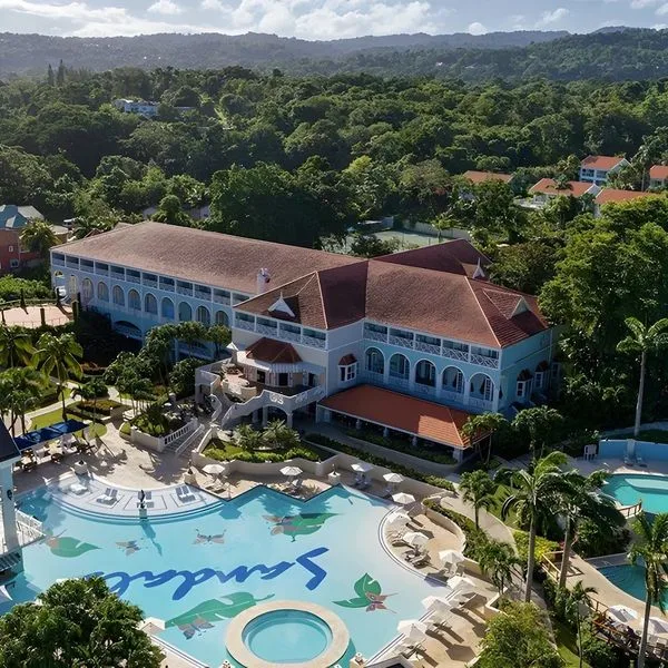 Sandals Ochi Beach Resort (ex Grande Riviera) - zdjęcie 2