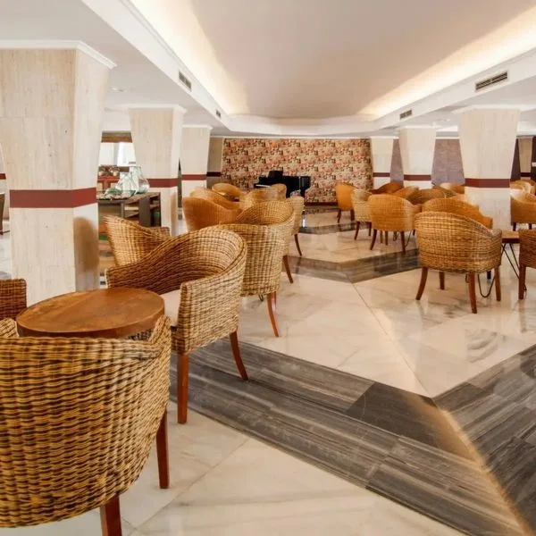 Catalonia del Mar - zdjęcie 2