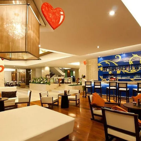 Grand Jomtien Palace - zdjęcie 2