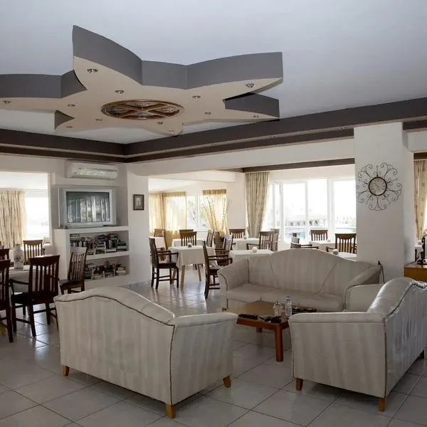 Athinoula - zdjęcie 4