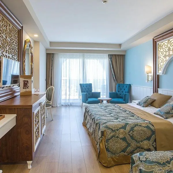 Jadore Deluxe - zdjęcie 5