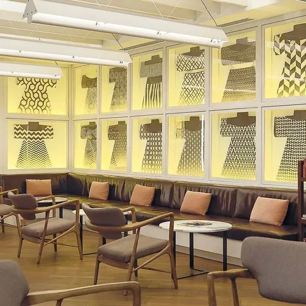 H10 Universitat - zdjęcie 5