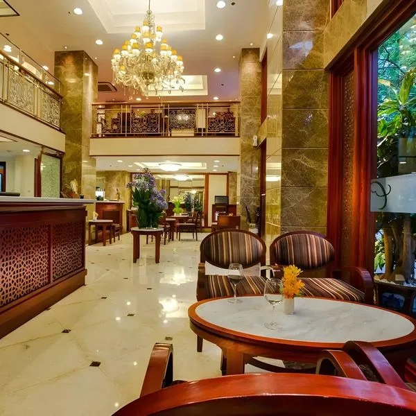 Conifer Boutique - zdjęcie 2