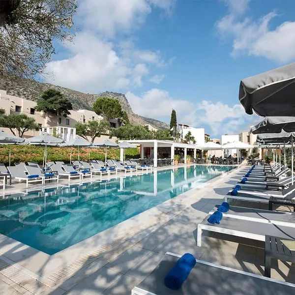 Sundance Apartments & Suites