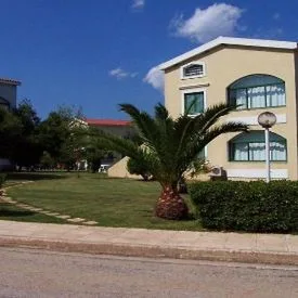 Helion (Gouvia) - zdjęcie 2