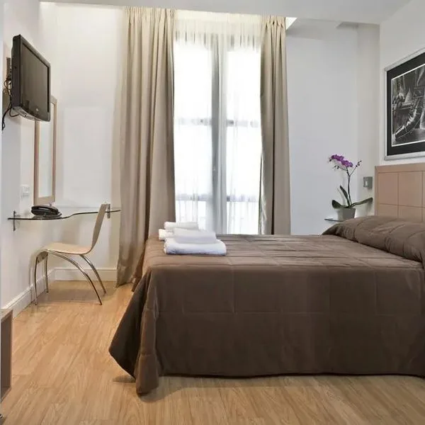 Chic (Athens) - zdjęcie 3