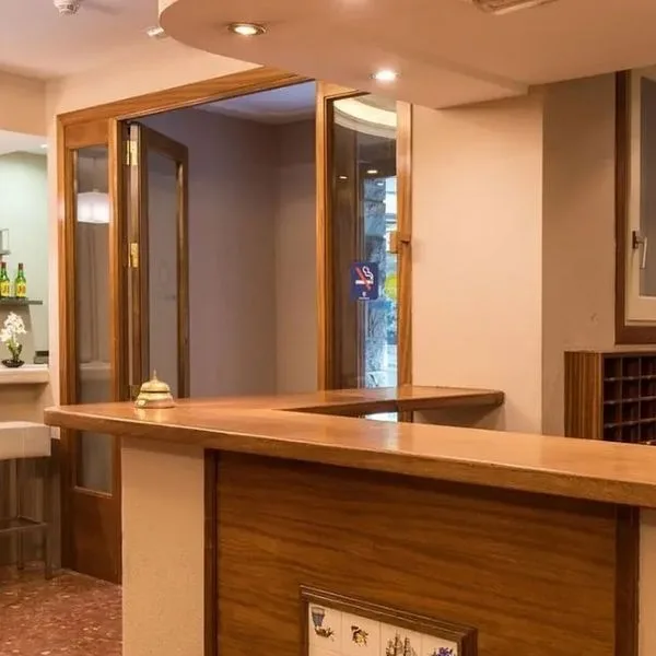 Evenia Oros - zdjęcie 5