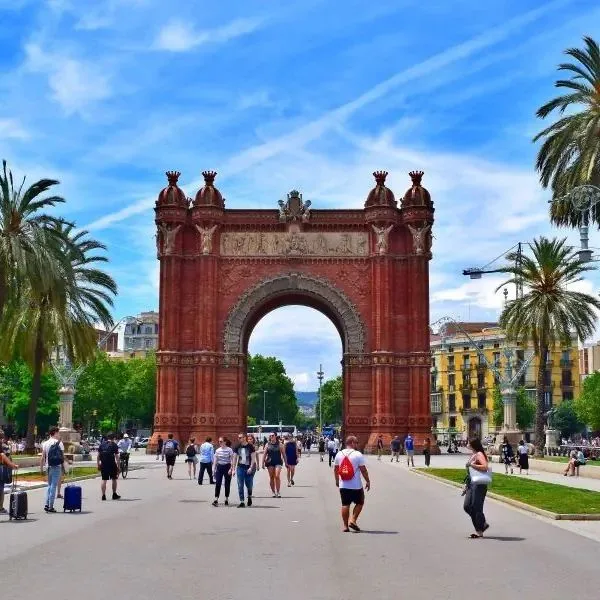 Barcelona - Zwiedzaj i wypoczywaj - zdjęcie 3