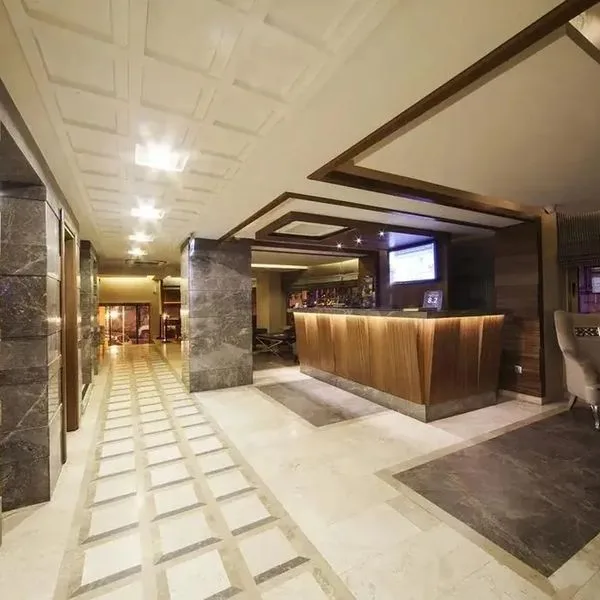 Delta (Istanbul) - zdjęcie 3