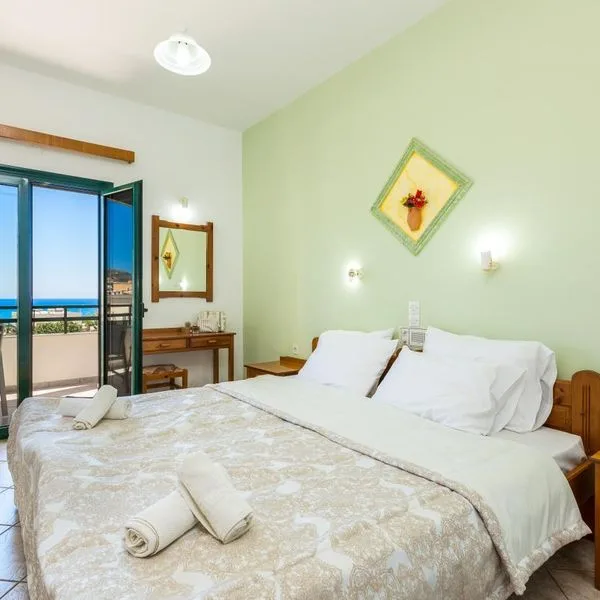 Manos Palace - zdjęcie 2