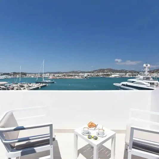 Ryans La Marina - zdjęcie 4