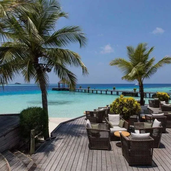 Komandoo Island Resort - zdjęcie 5