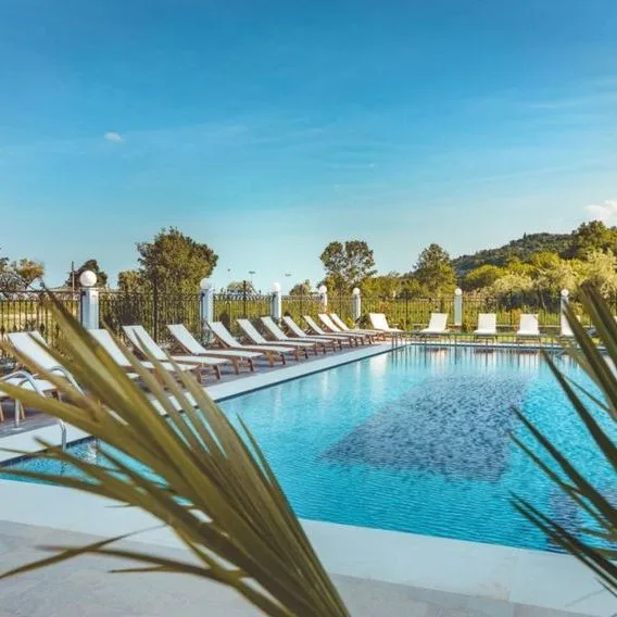 Sunny Castle - zdjęcie 2