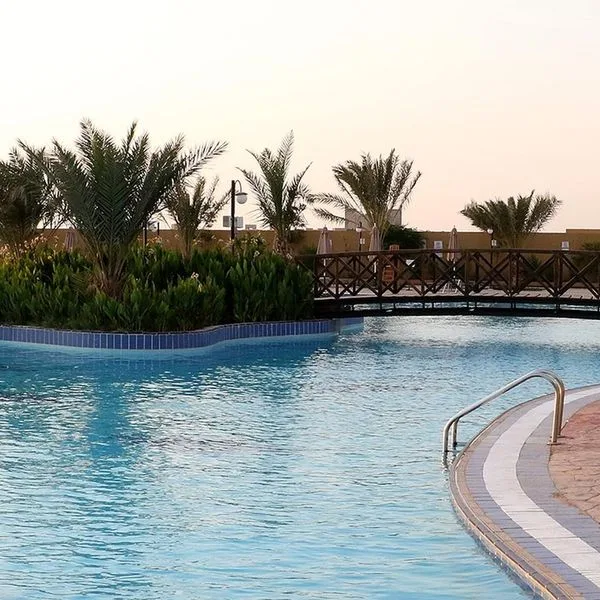 Grand East - zdjęcie 2