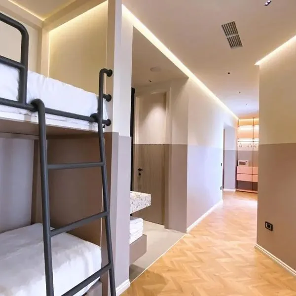 Iliria Boutique - zdjęcie 5