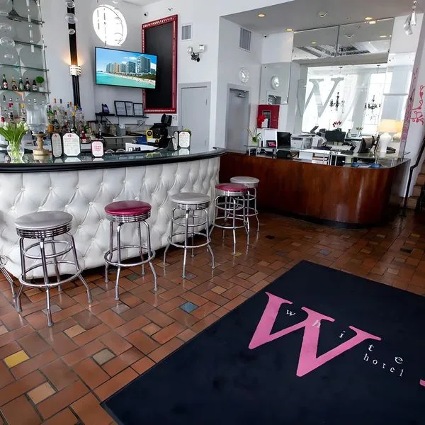 Whitelaw - zdjęcie 4