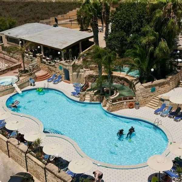 Xemxija Bay (St Paul's) - zdjęcie 2