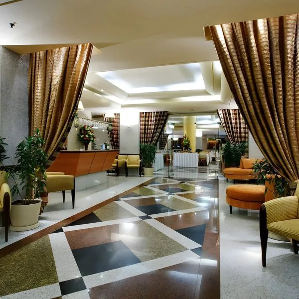 Windsor Excelsior - zdjęcie 3