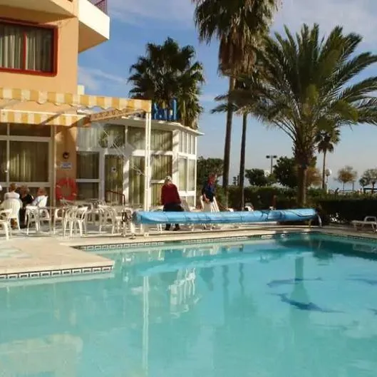 Angela (Fuengirola) - zdjęcie 2