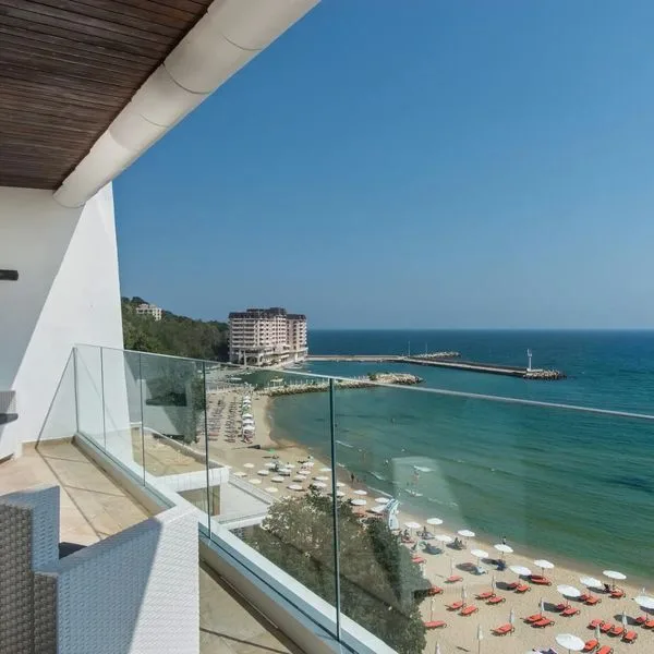 Palace Sunny Day - zdjęcie 5