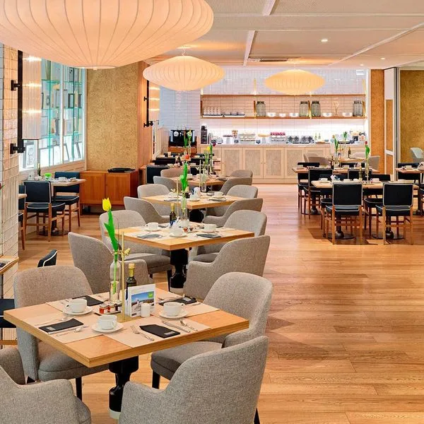 H10 Puerta de Alcala - zdjęcie 4