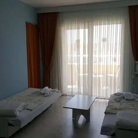 Golden Moon - zdjęcie 2