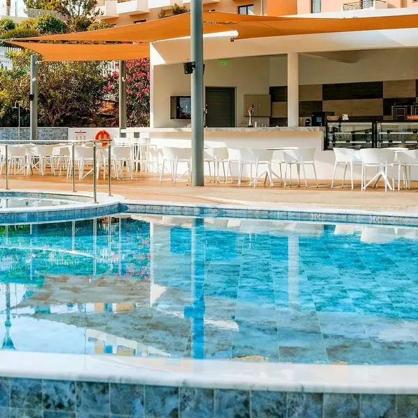 St. George Beach Hotel & Spa Resort - zdjęcie 2