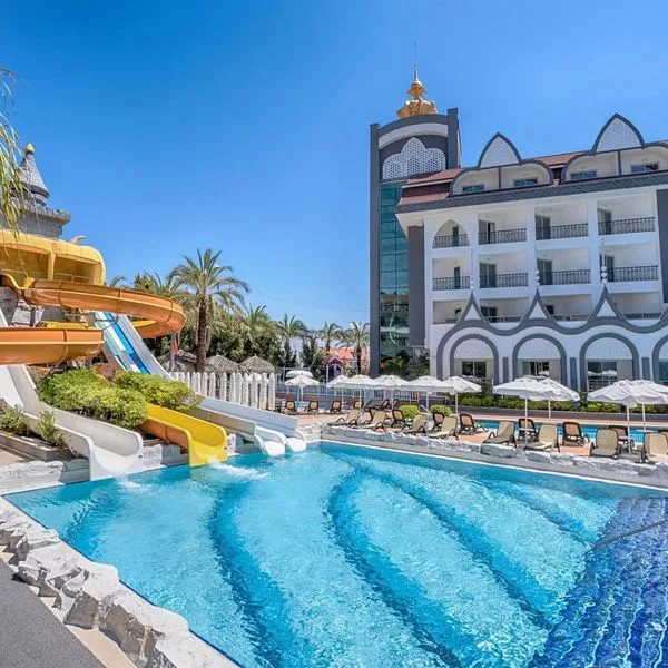 Well Palace Side (ex. Side Crown Charm Palace)