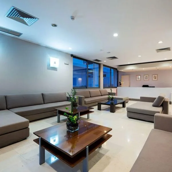 Angela Downtown (ex. Angela Suites & Lobby) - zdjęcie 2