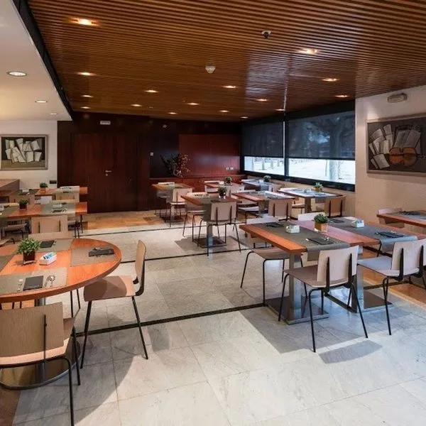 Catalonia Sabadell - zdjęcie 4