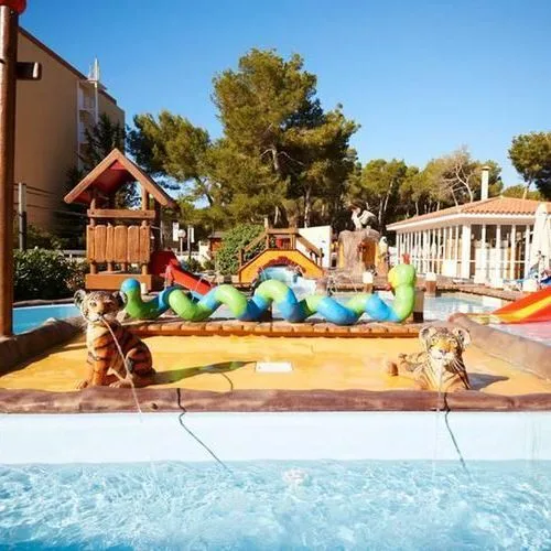 Invisa Ereso - zdjęcie 3