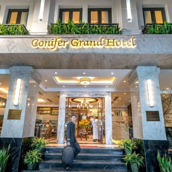 Conifer Grand