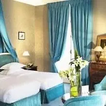 West End Paris - zdjęcie 5