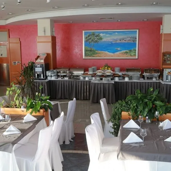 Marina (Zatoka Kvar) - zdjęcie 4