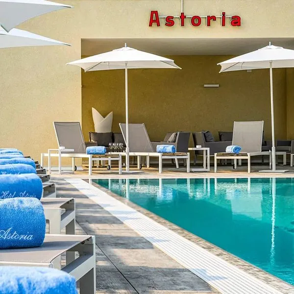Astoria - zdjęcie 4