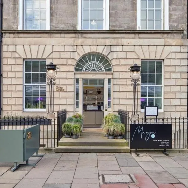 Eden Locke - zdjęcie 2