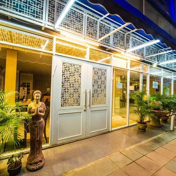 Sino Maison Patong - zdjęcie 2