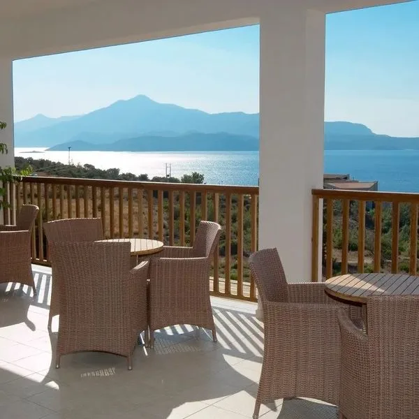 Naftilos Boutique - zdjęcie 5