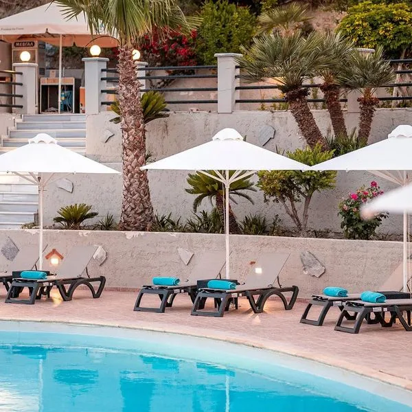 Naftilos Boutique - zdjęcie 2