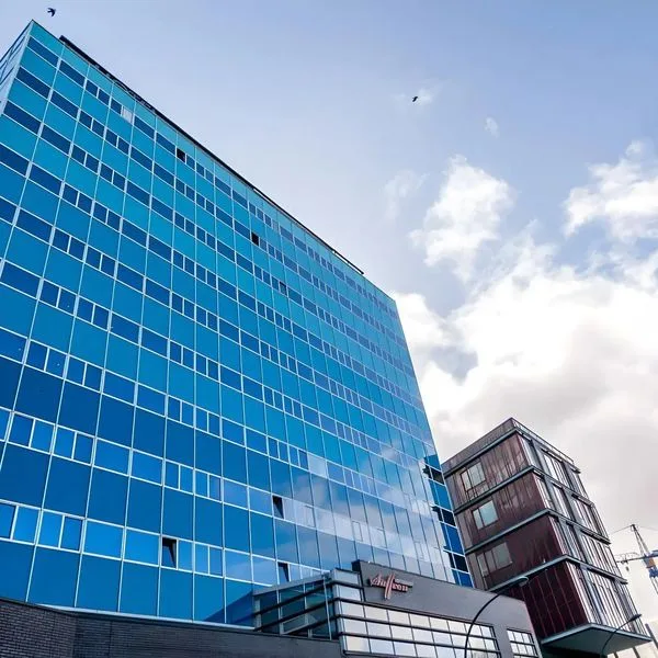 XO Blue Tower - zdjęcie 2