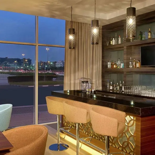 Hilton Garden Inn Dubai Jumeirah - zdjęcie 4